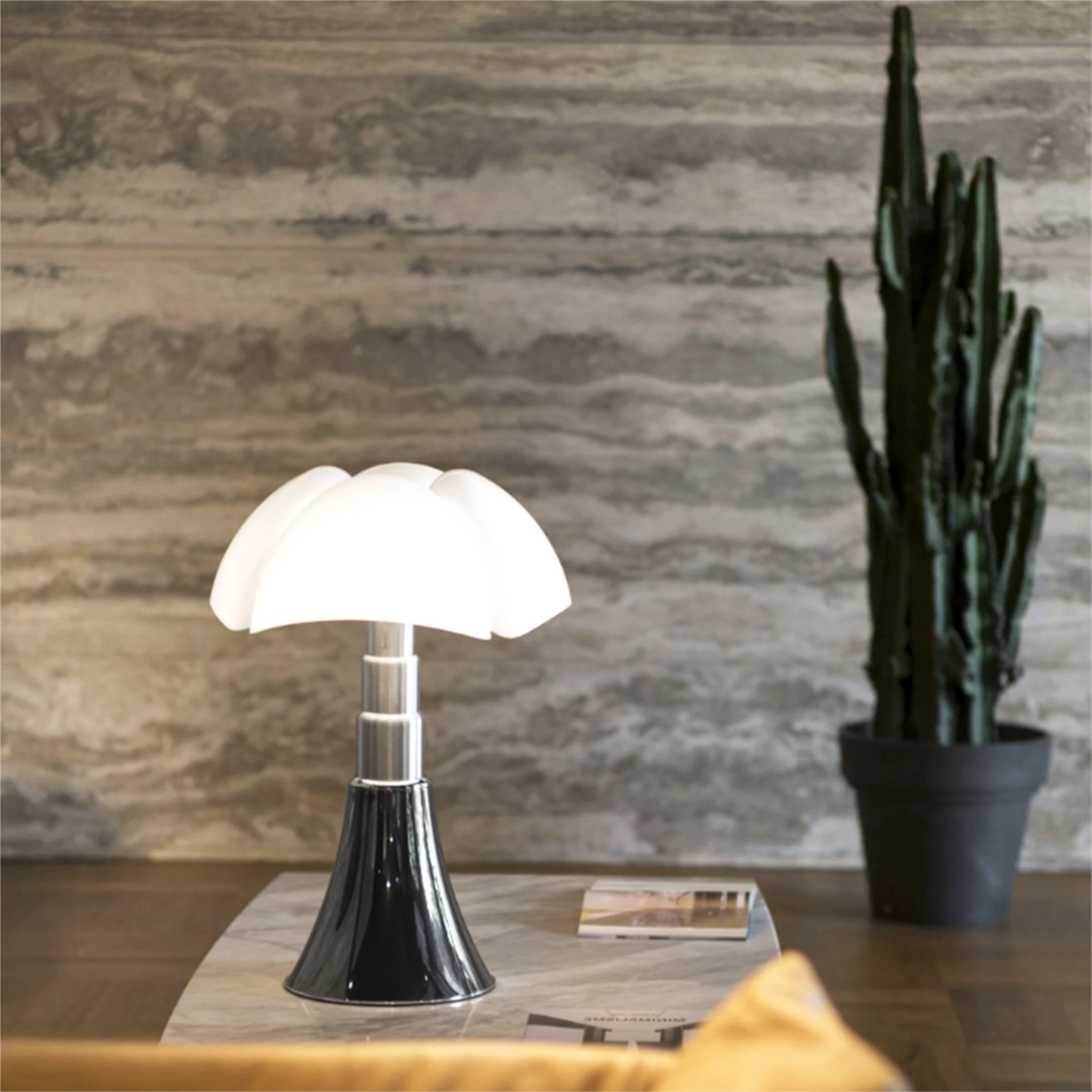 Lampe de table fleurie créative moderne émoussée